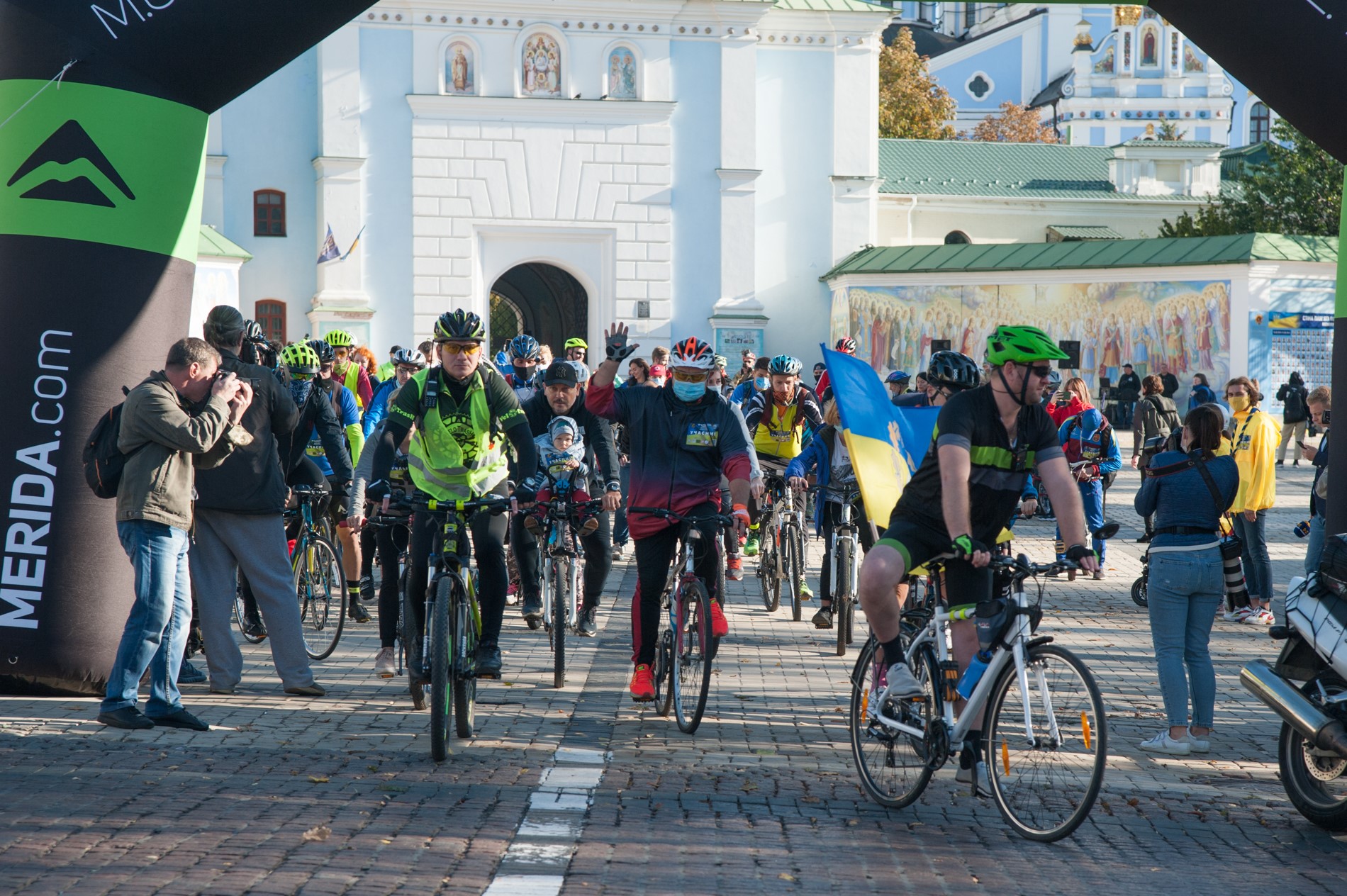 Учасники пробігу стартували на Михайлівській площі
