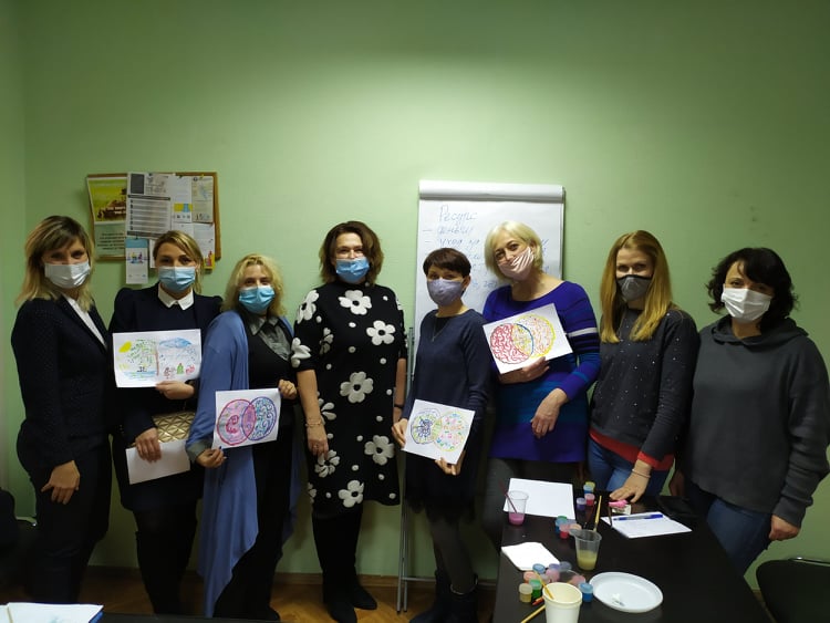 Практикум проходив за участі працівників мережі ЦССССДМ м. Києва;