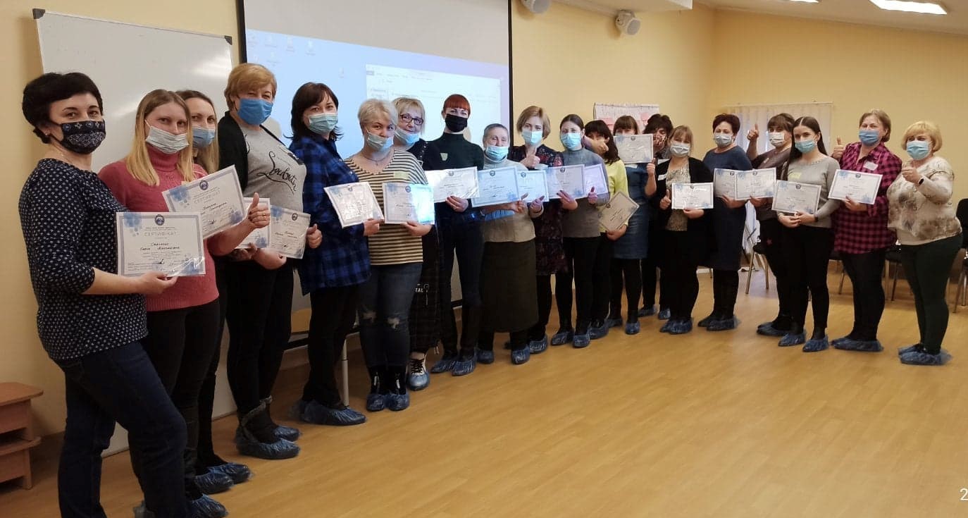 Вручення сертифікатів