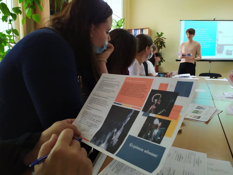 3 187631680_512712339858744_4572627659270865921_n Ознайомлення із інформаційними матеріалами району