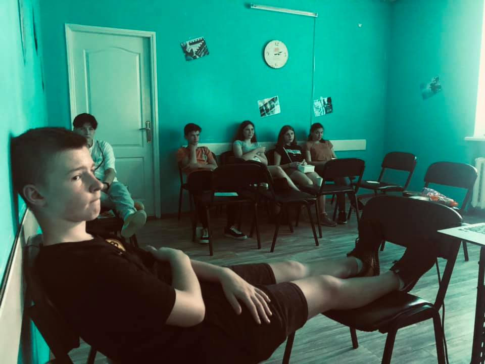 Із чаюванням перегляд цікавіше