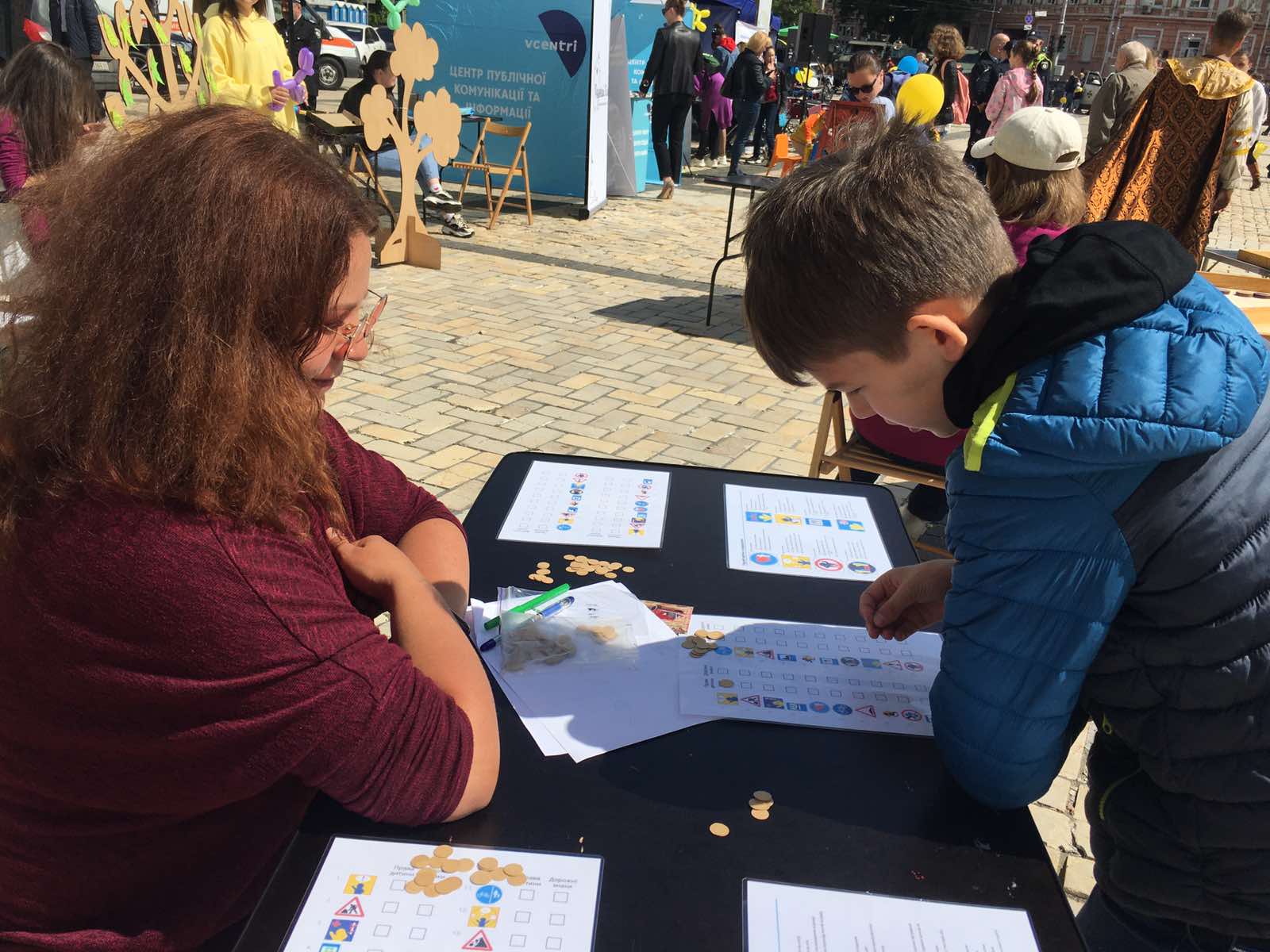 На локації працівників Київського міського центру щодо знання прав дитини