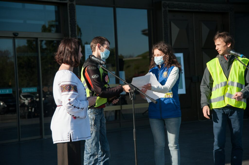 Вручення подяк учасникам велопробігу минулого року