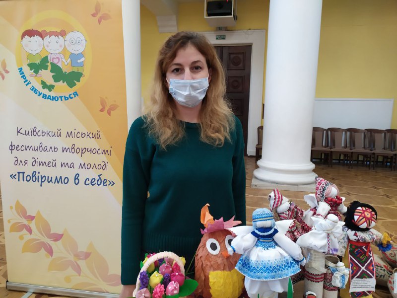 У КМДА представлені творчі роботи учасників 30-го Київського міського фестивалю творчості «Повіримо у себе»