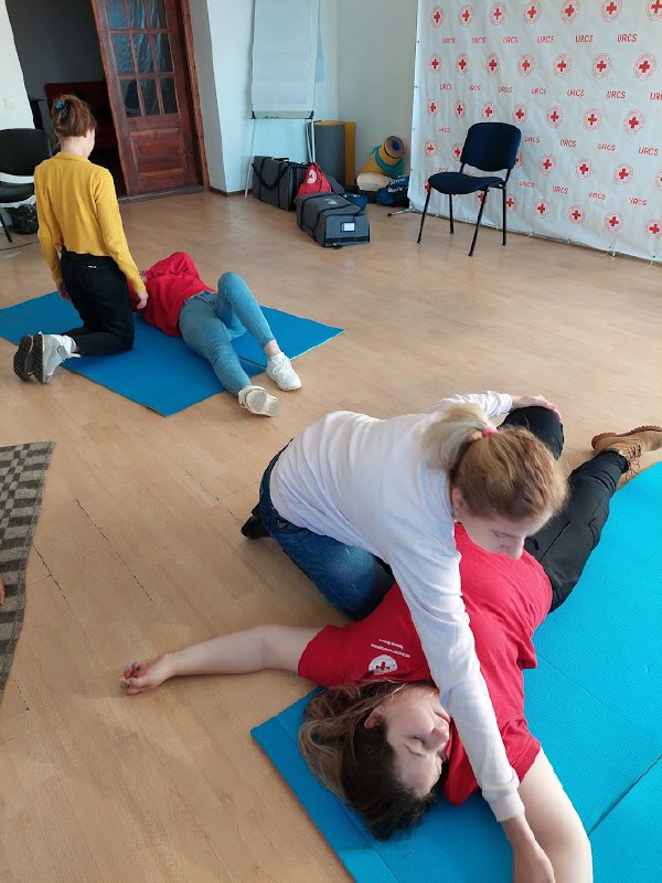 Опановуємо практичні навички надання першої допомоги