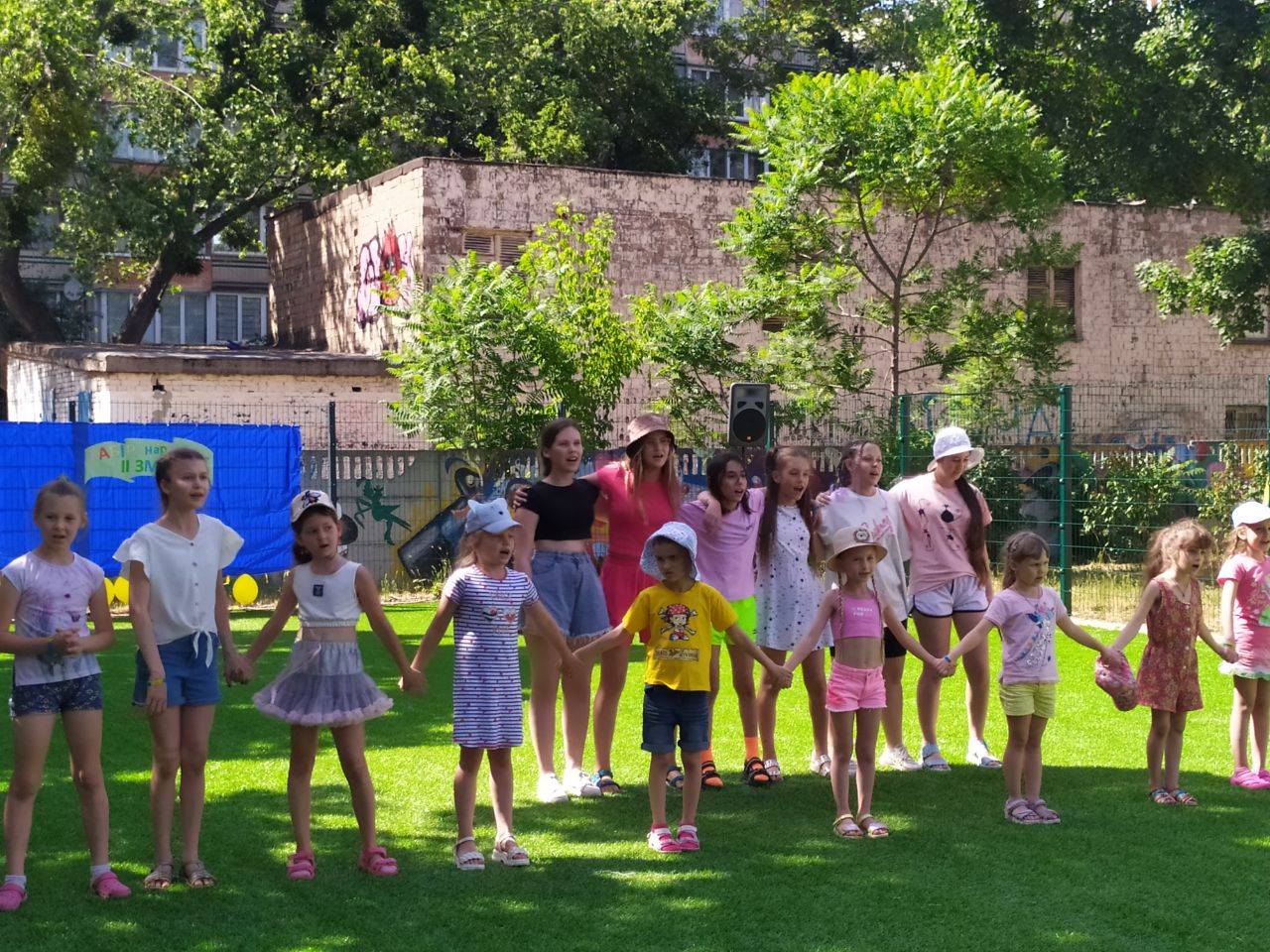 Подарунок від дітей-танок