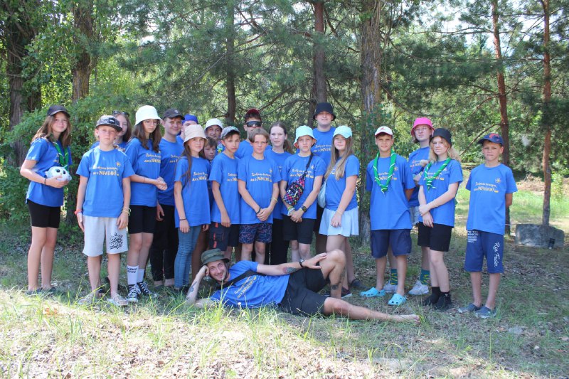 Загальне фото учасників табору